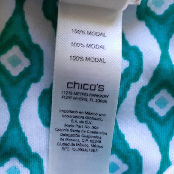 Chico's Geometric Teal White Scoop Neck Hi-Low Hem Stretchy Top Size 2 - Picture 7 of 7